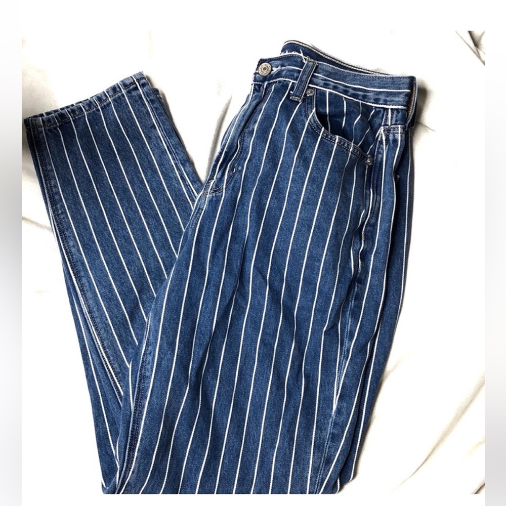American Eagle Mom Jean size 4
